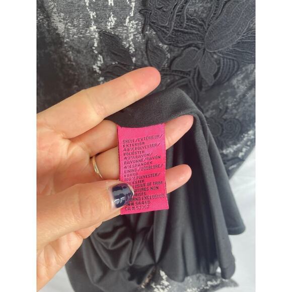 Betsey Johnson Lace Plaid Short Sleeve Sheath Dress 4 - Picture 5 of 7